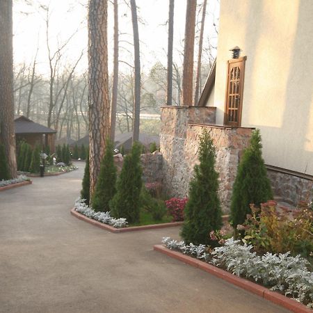 Kolyba House Hotel Kyiv Exterior photo